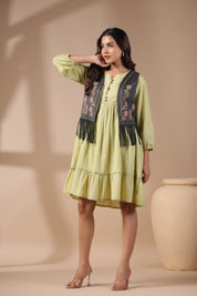 Women Floral Crop Open Front Jacket with Embroidered