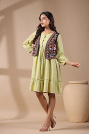 Women Floral Crop Open Front Jacket with Embroidered