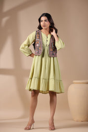 Women Floral Crop Open Front Jacket with Embroidered