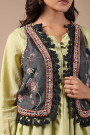 Women Floral Crop Open Front Jacket with Embroidered