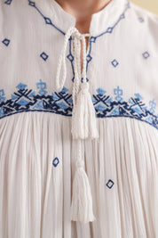 Nyaro Signature White Embroidered Rayon Crepe Short Dress