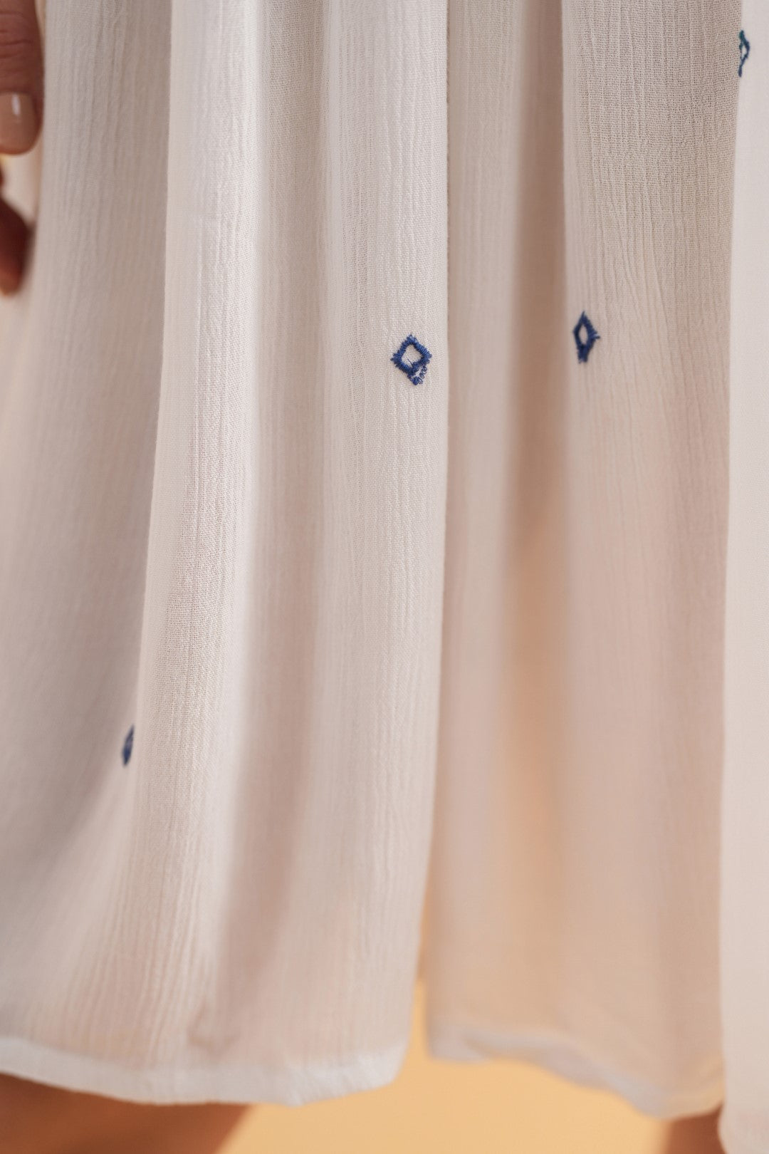 Nyaro Signature White Embroidered Rayon Crepe Short Dress