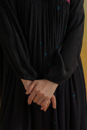 Nyaro Signature Rayon Crepe Embroidered Short Dress – Black