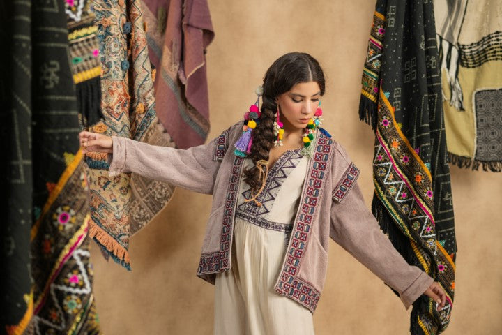 Women Cotton Twill Embroidered Jacket With Belt, Pocket