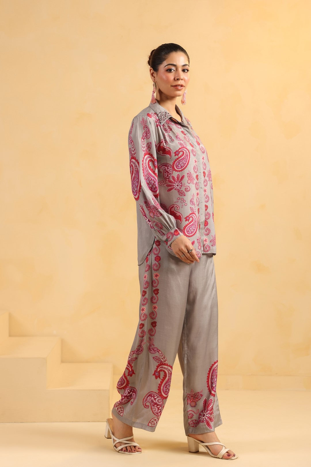 Nyaro Signature Paisley Print Grey Co-ord Set