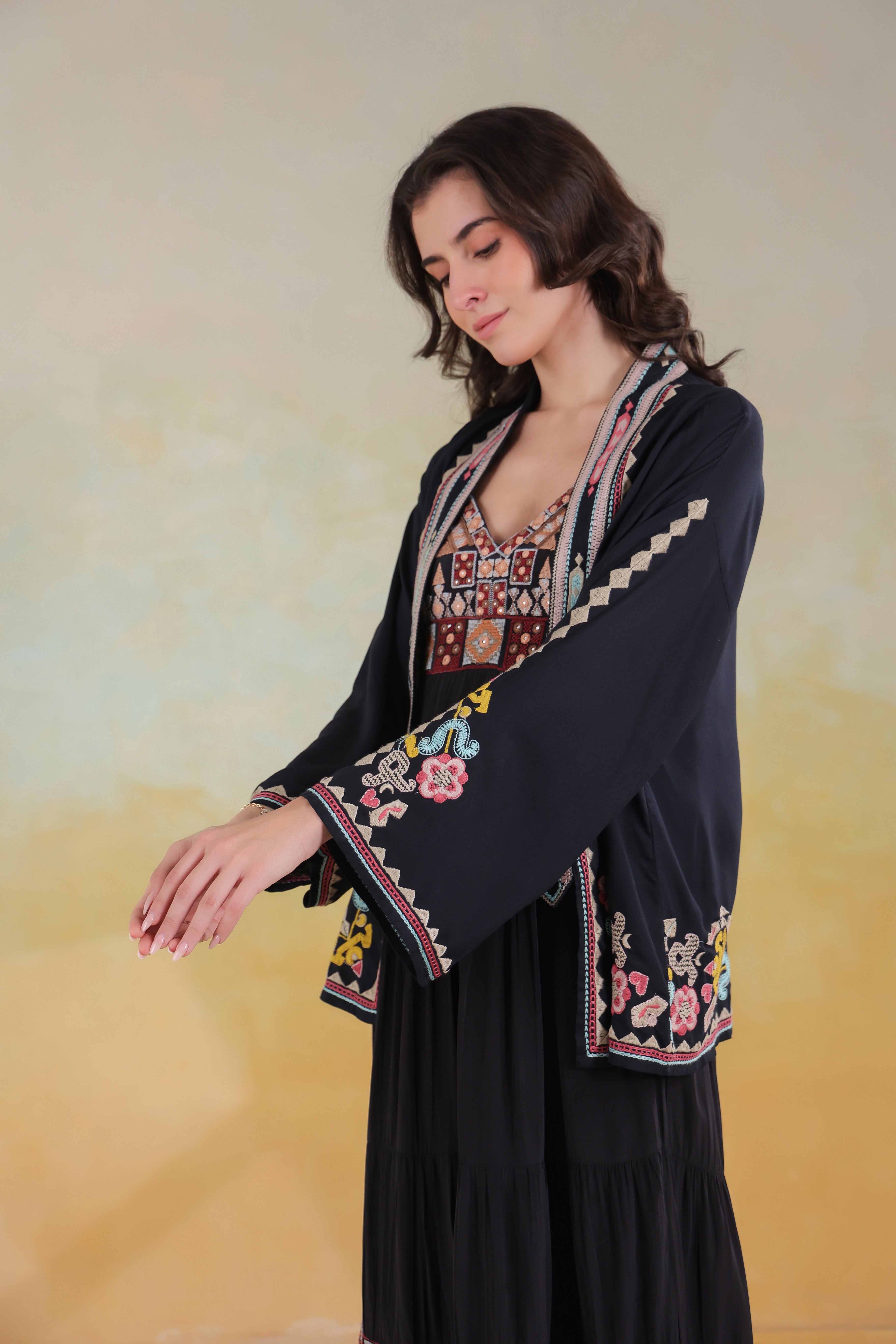 Women’s Black Rayon Solid Embroidered Shrug