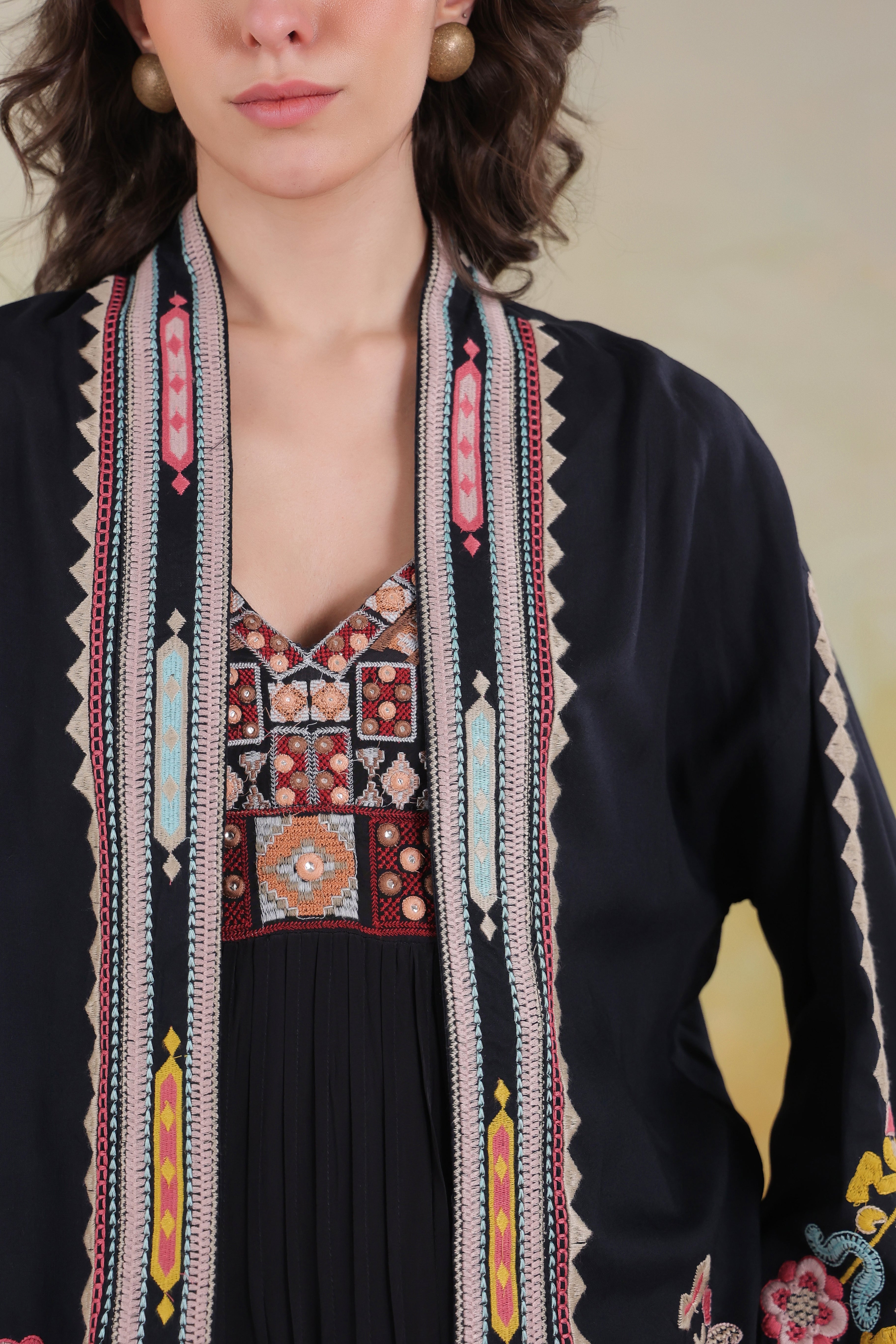 Women’s Black Rayon Solid Embroidered Shrug