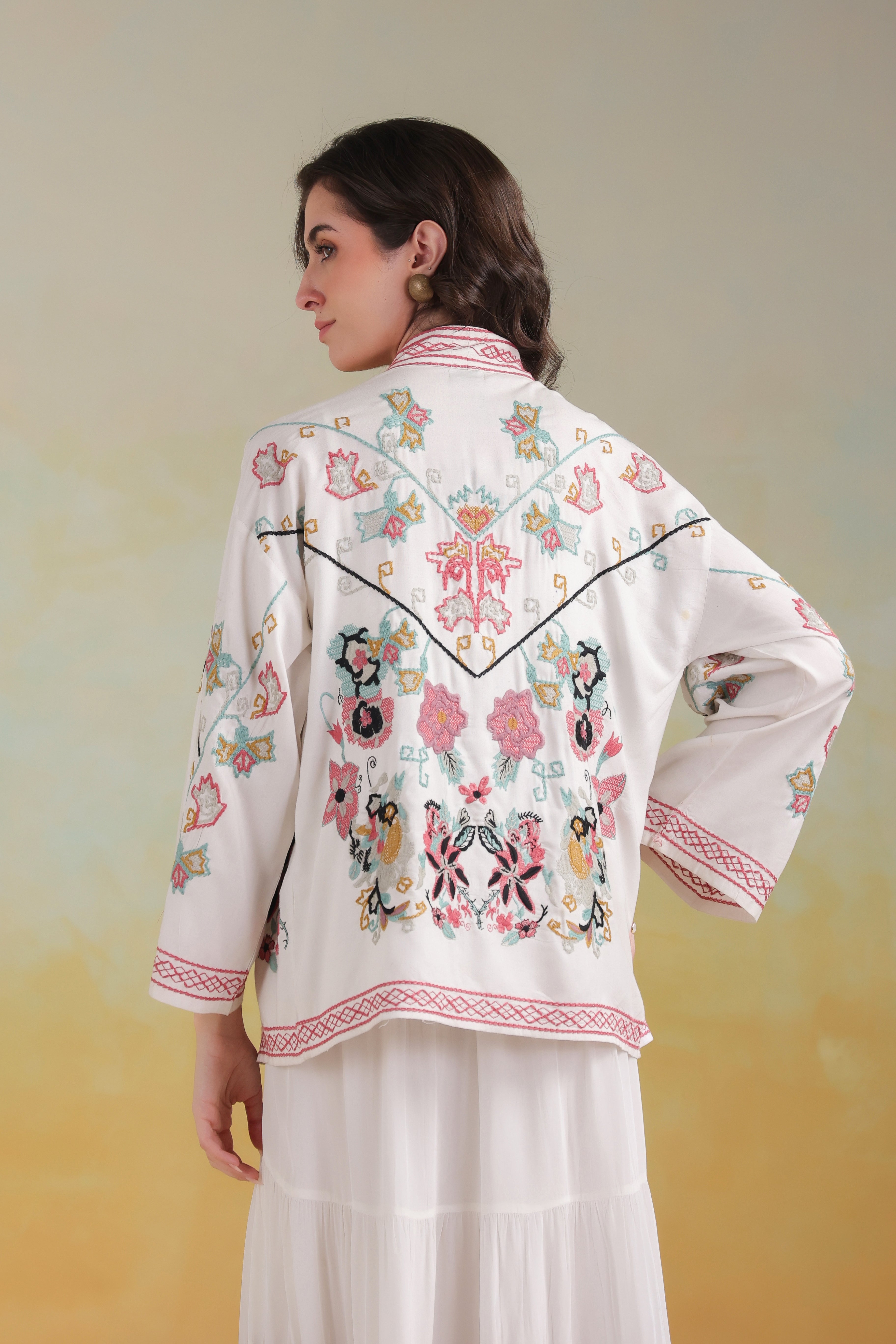 Women’s White Rayon Solid Embroidered Shrug