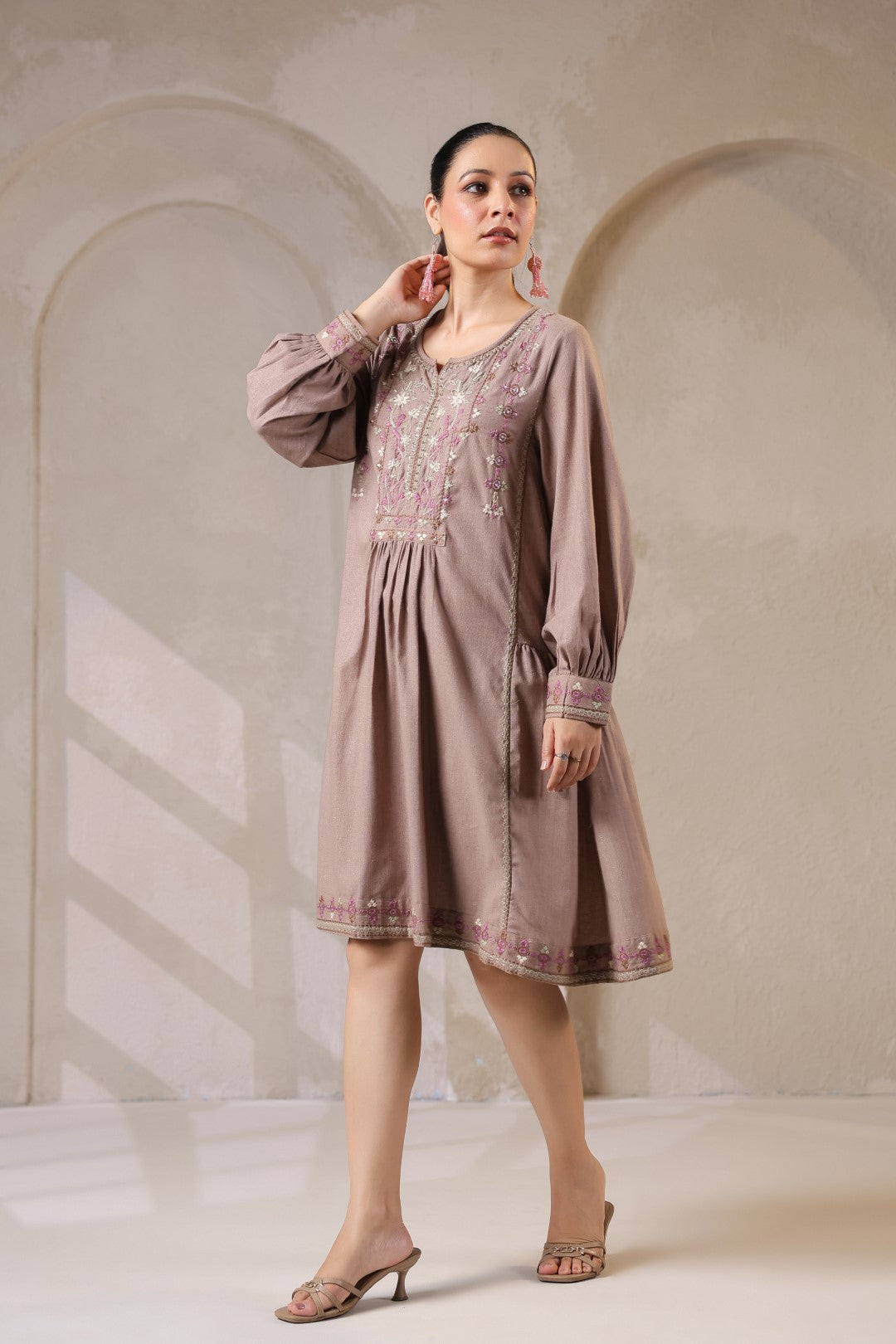 Nyaro Signature Cotton Flex Embroidered Short Dress – Mauve