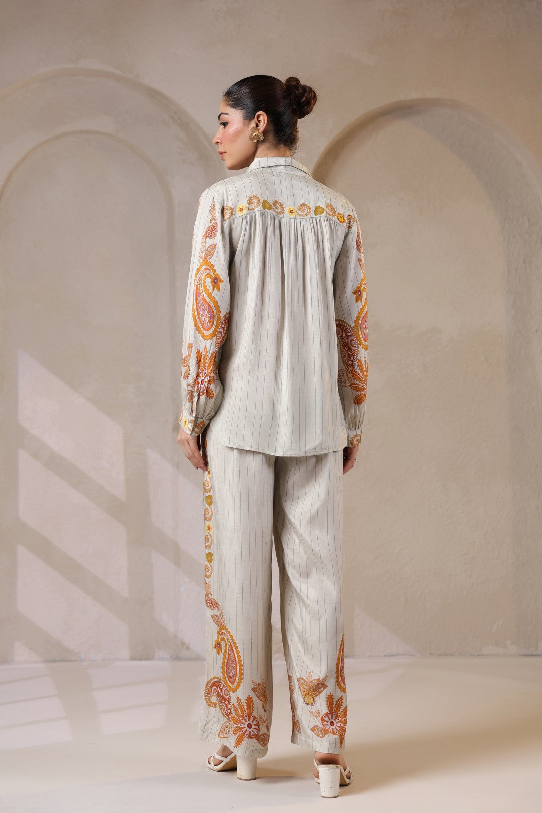 Nyaro Signature Paisley Print Ivory Co-ord Set