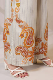 Nyaro Signature Paisley Print Ivory Co-ord Set