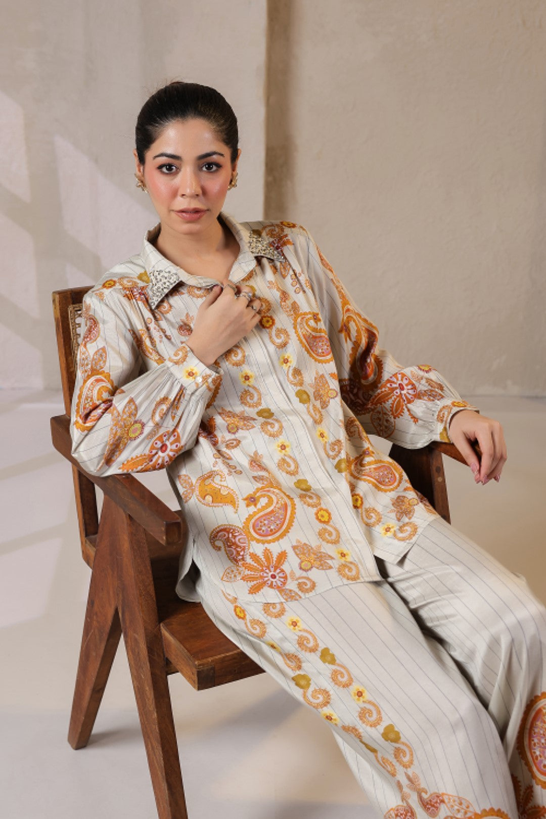 Nyaro Signature Paisley Print Ivory Co-ord Set