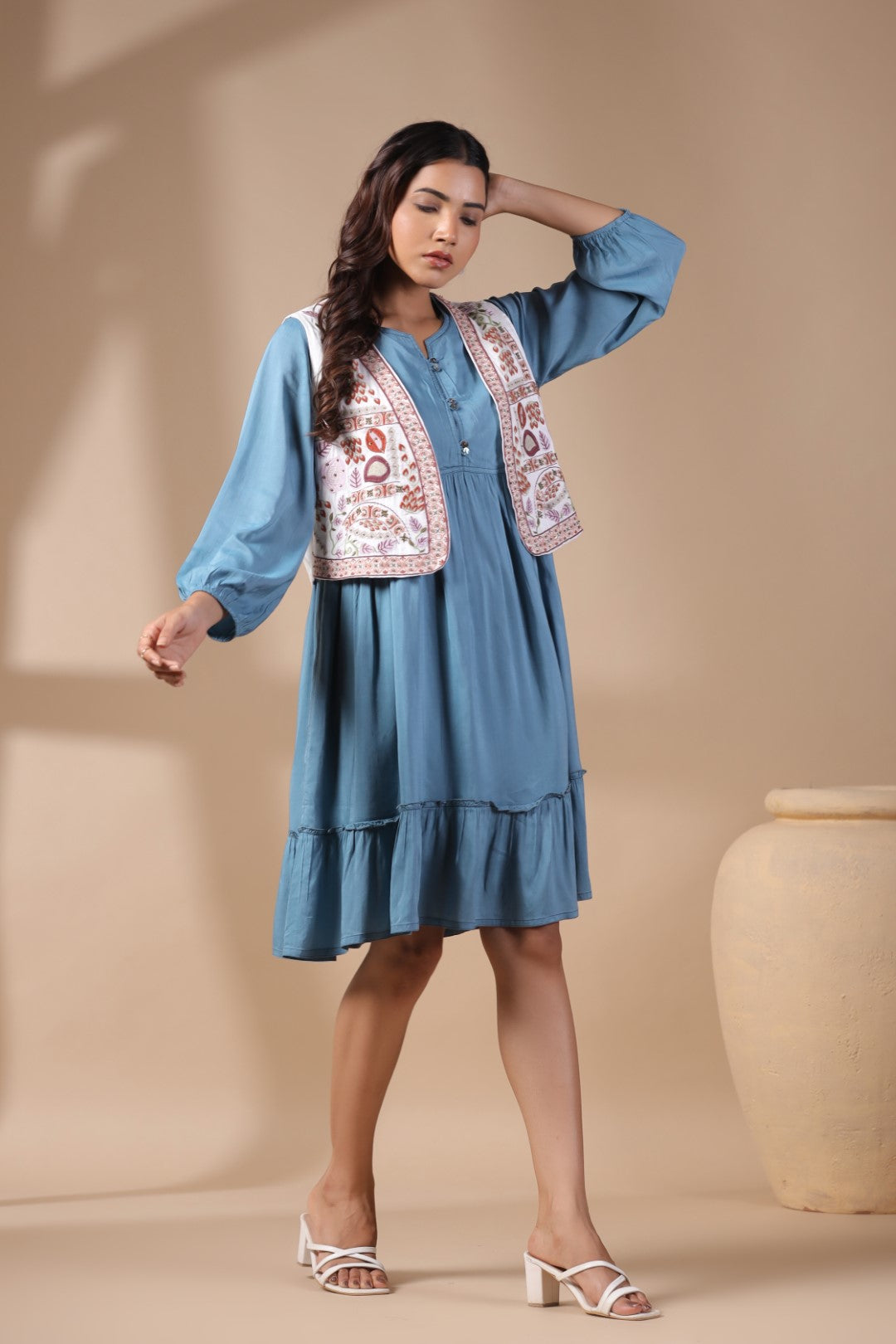 Women Floral Crop Open Front Jacket with Embroidered