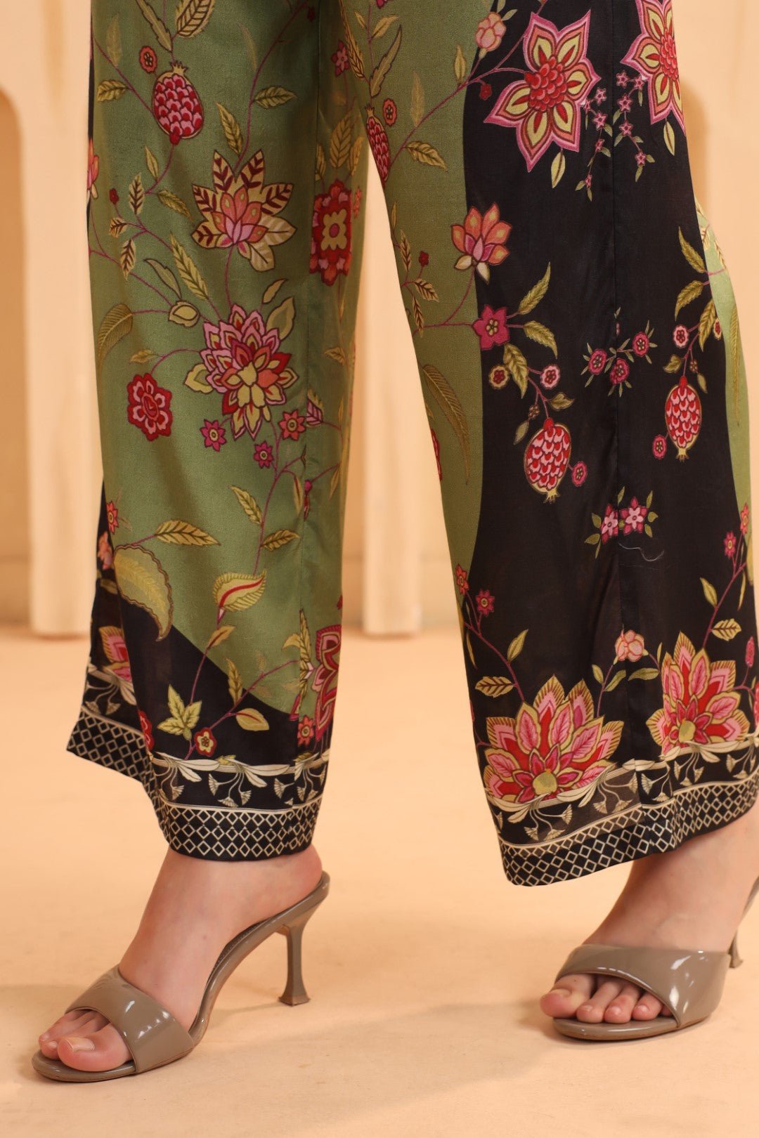 Green & Black Floral Printed Viscose Santoon Jacket Style Co - Ord Set for Women - Nyaro