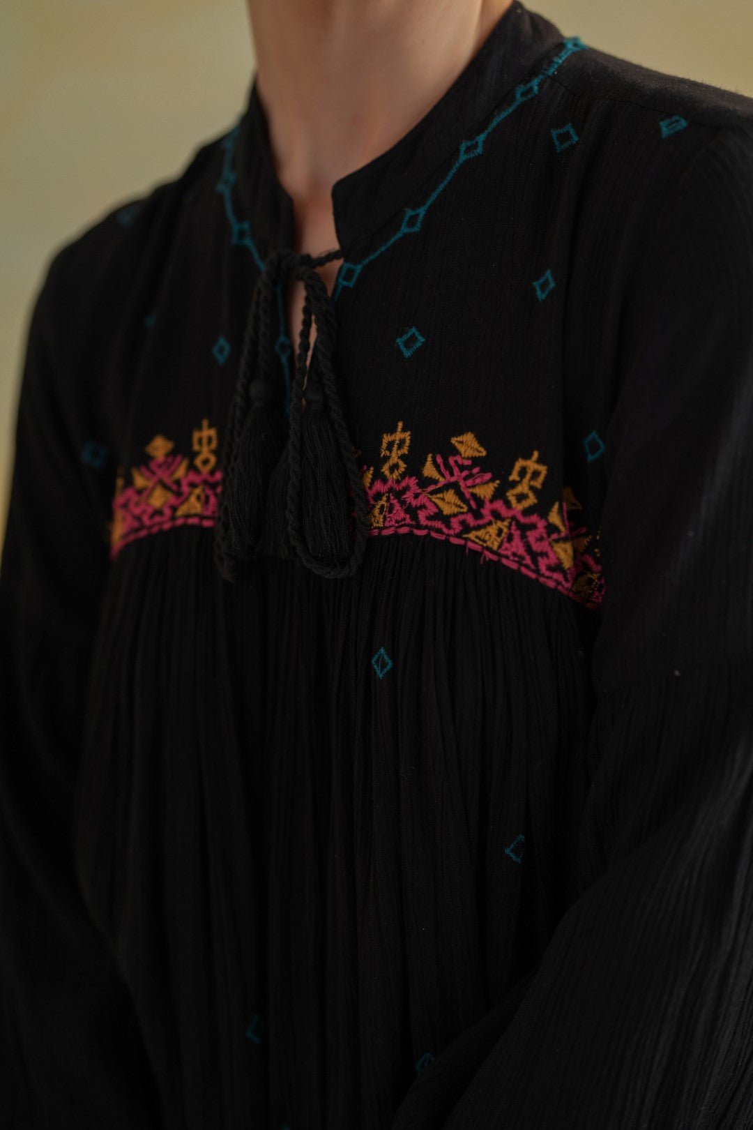 Nyaro Signature Rayon Crepe Embroidered Short Dress – Black - Nyaro