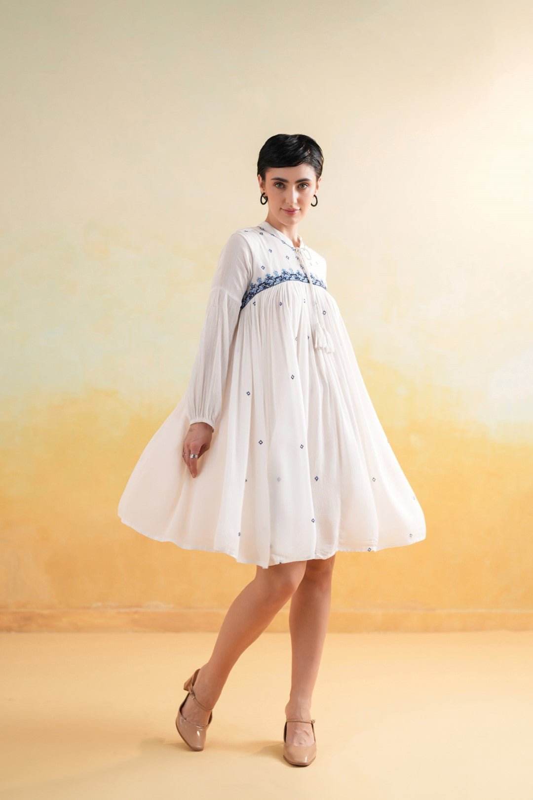 Nyaro Signature White Embroidered Rayon Crepe Short Dress - Nyaro