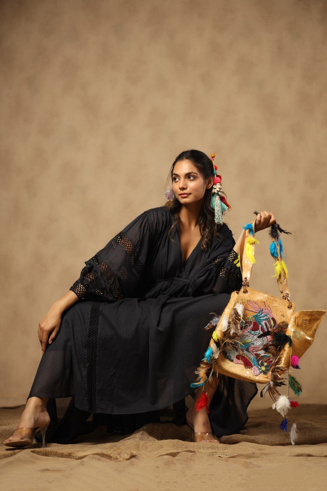 Women Handmade Leather Shoulder Bag With Feather Fringes - Nyaro