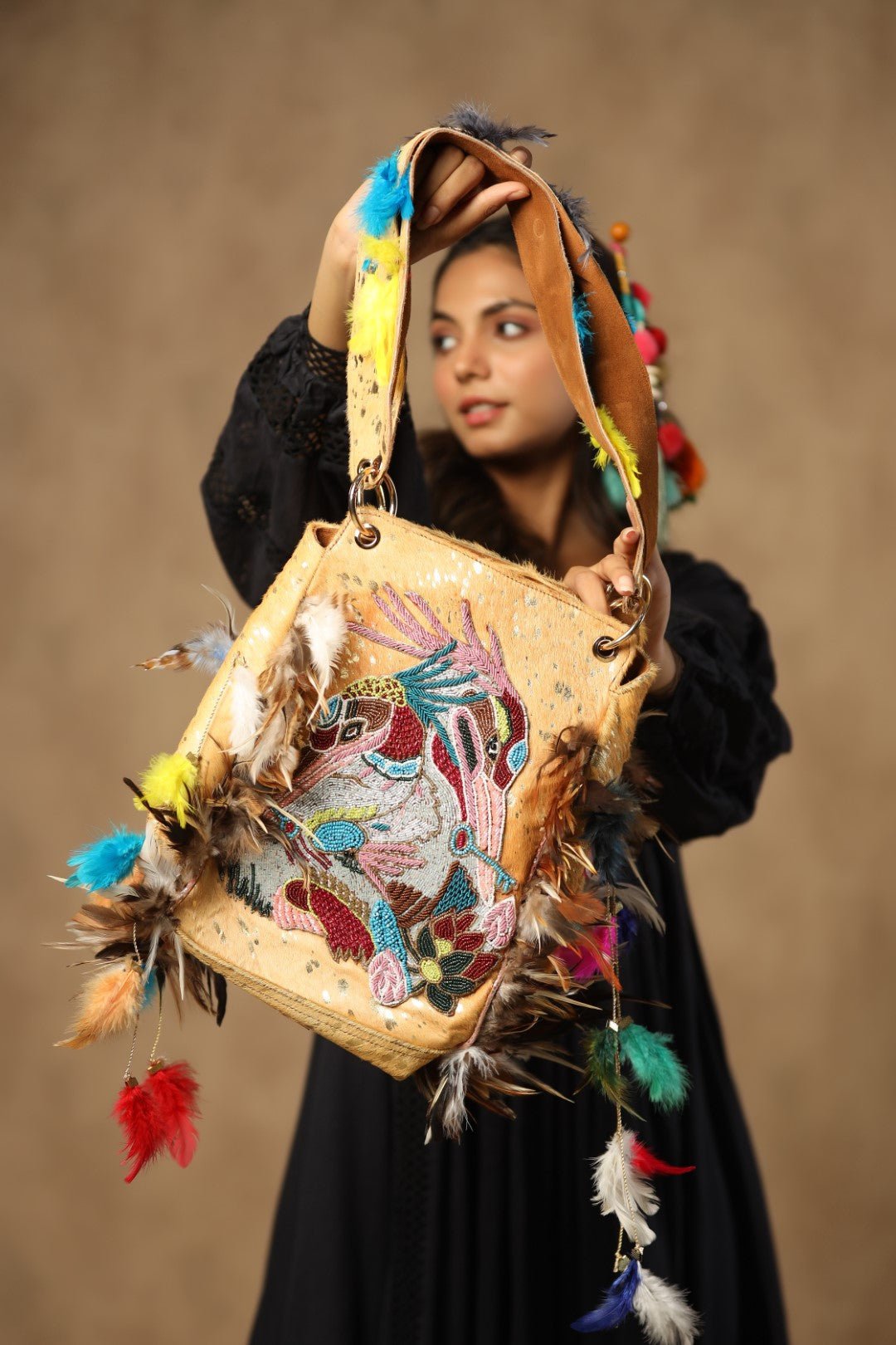 Women Handmade Leather Shoulder Bag With Feather Fringes - Nyaro