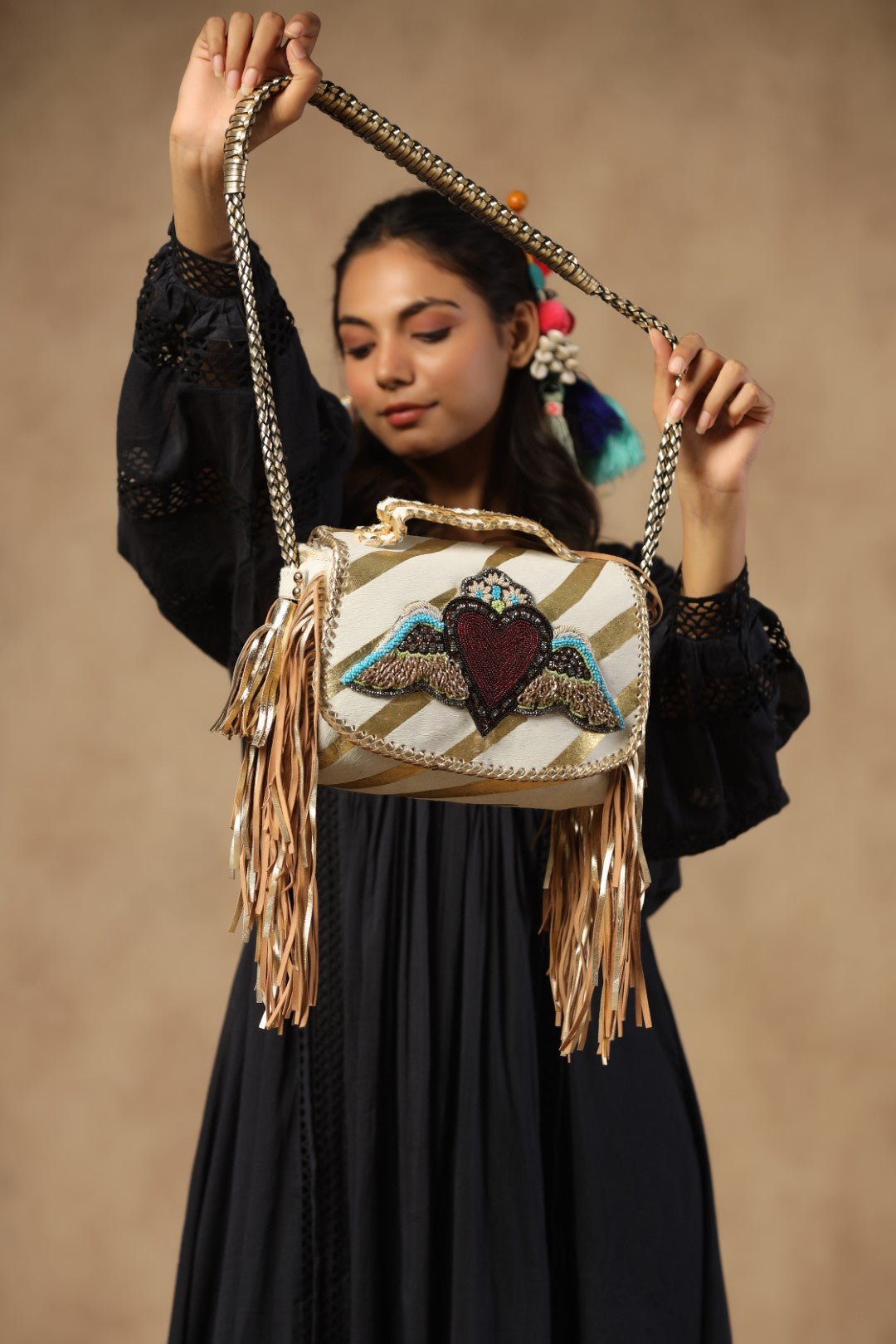 Women Handmade Leather Shoulder Bag With Leather Fringes - Nyaro