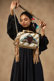 Women Handmade Leather Shoulder Bag With Leather Fringes - Nyaro