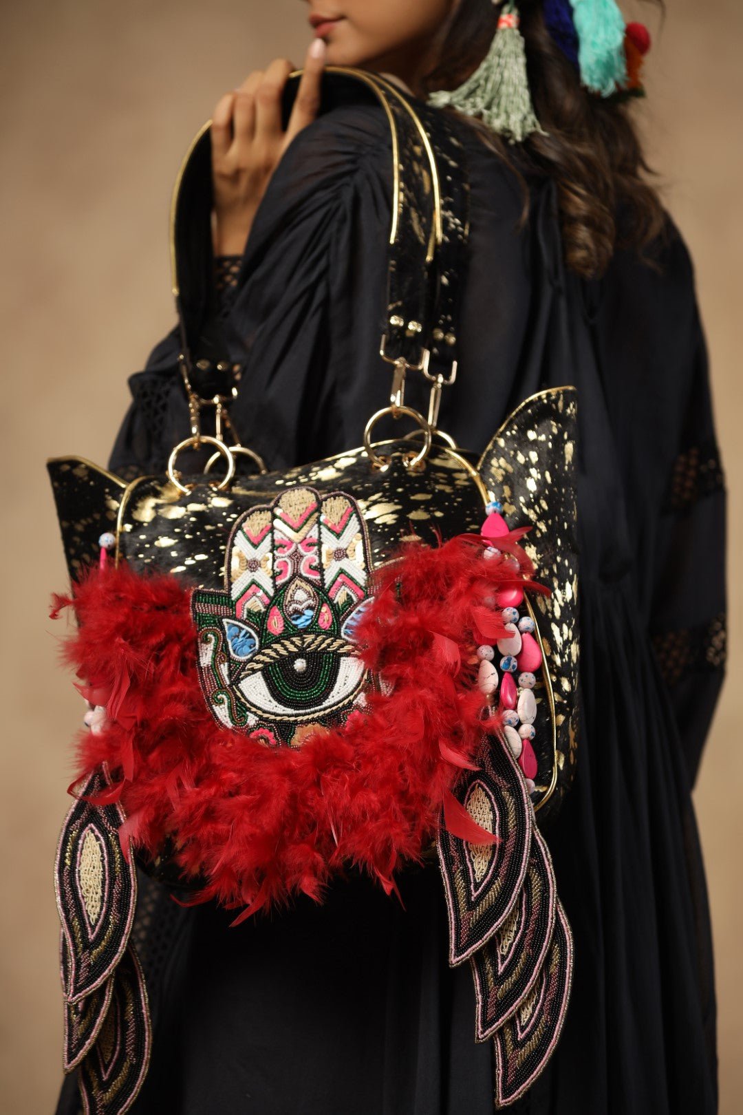 Women Handmade Leather Shoulder Bag With Red Feather Fringes - Nyaro