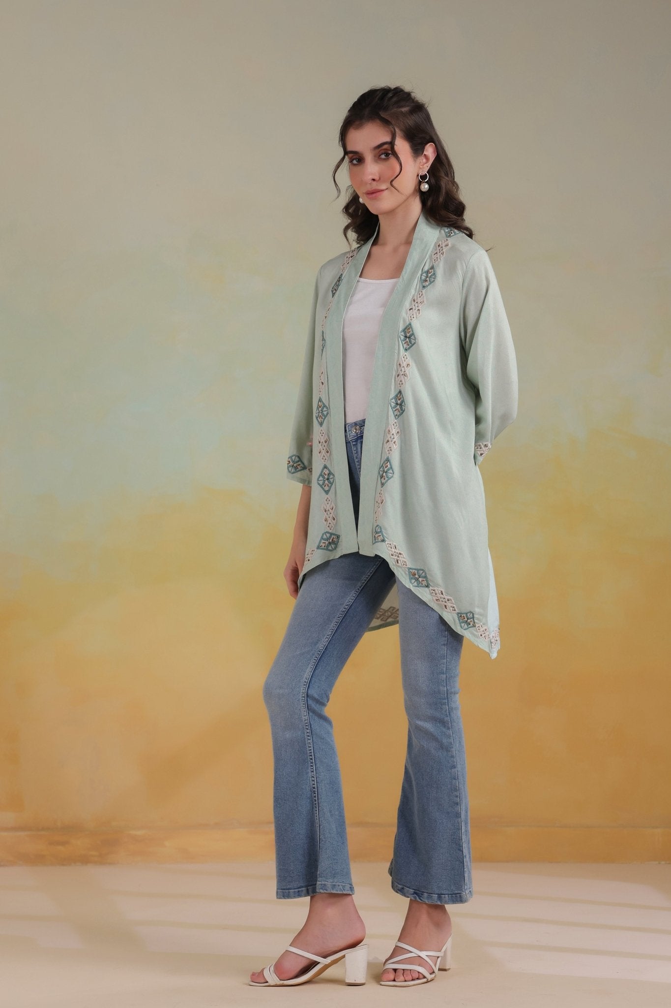 Women’s Green Viscose Rayon Embroidered Shrug - Nyaro
